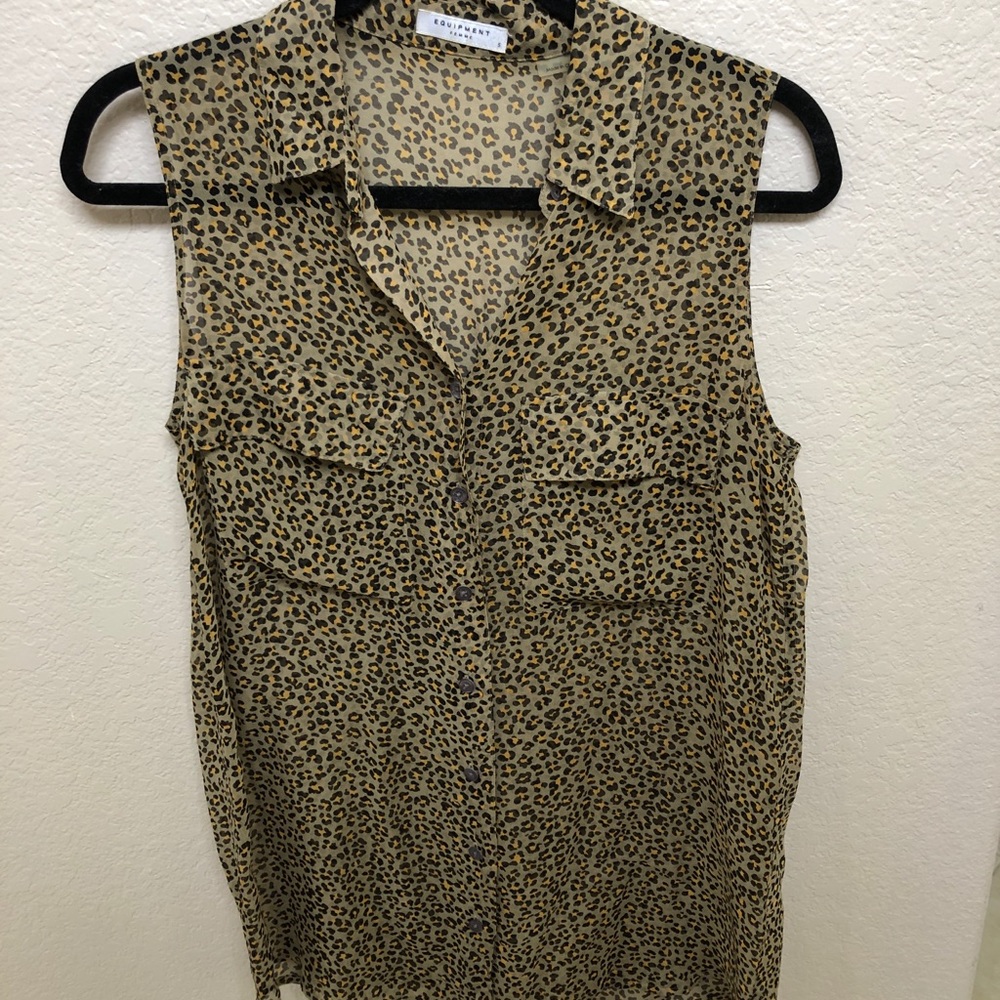 Equipment sheer leopard collared button down.